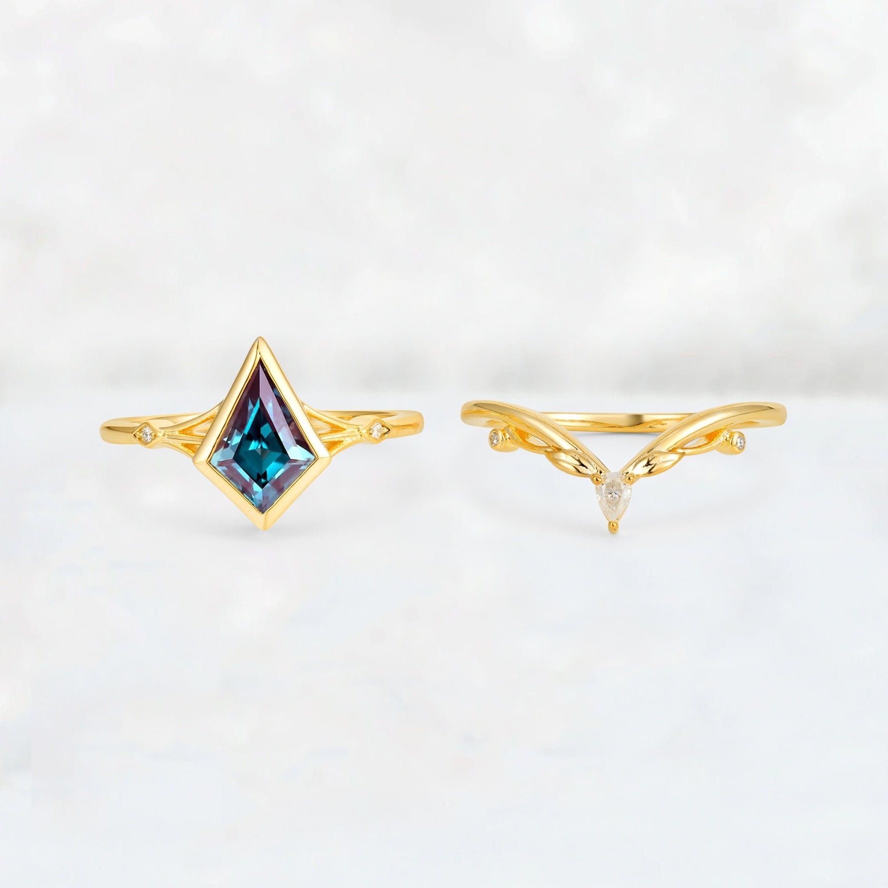 Kite Cut Alexandrite Nature-Inspired Bridal Ring Set - Rose-Gold