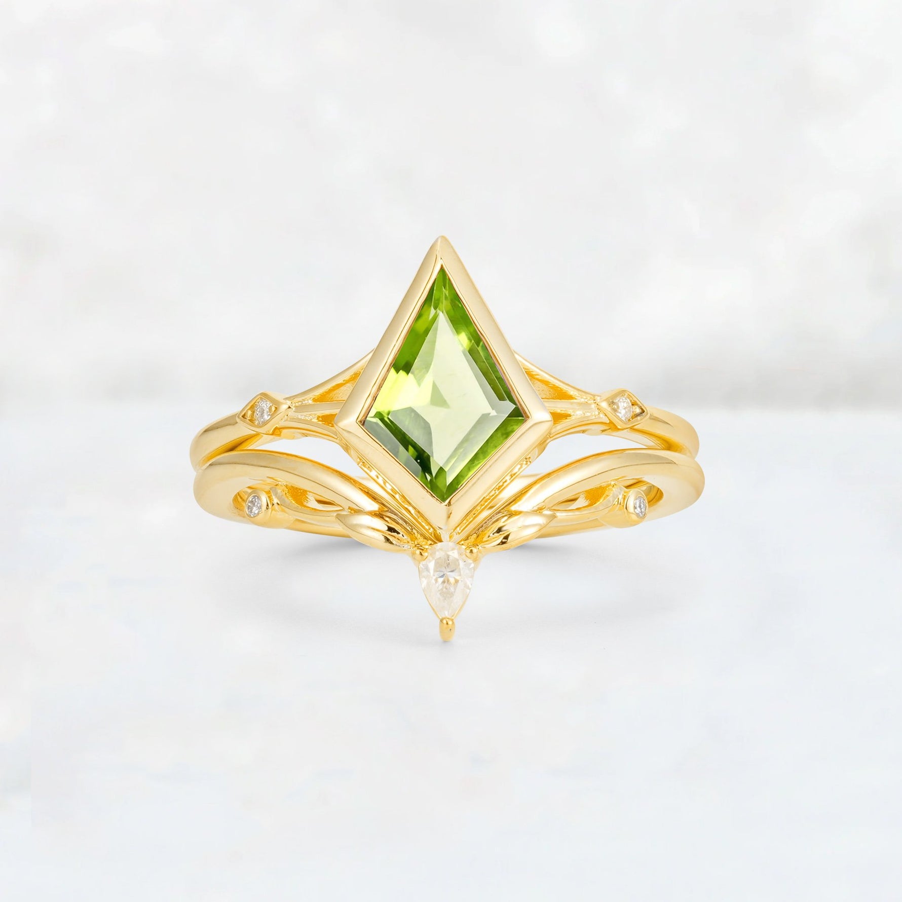 Kite Cut Peridot Nature-Inspired Bridal Ring Set - Yellow-Gold