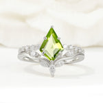 SR17094 Peridot Ring - Additional view