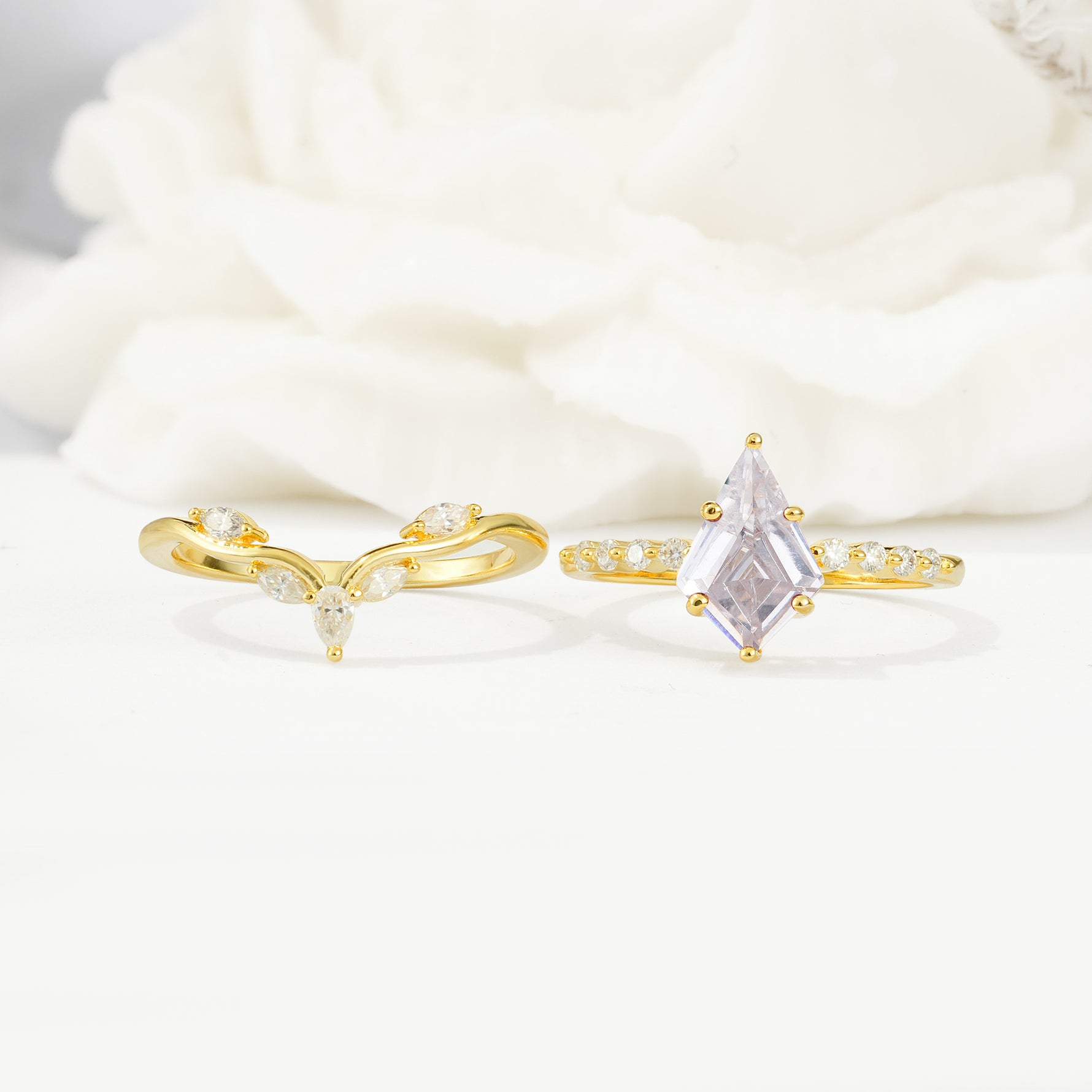SR17094 Moissanite Ring - White-Gold