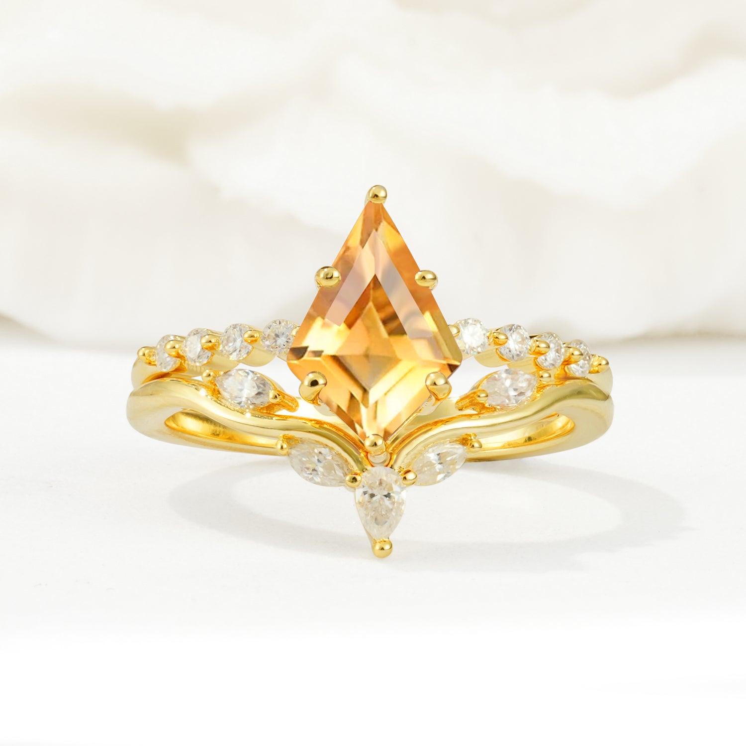 SR17094 Citrine Ring - Yellow-Gold