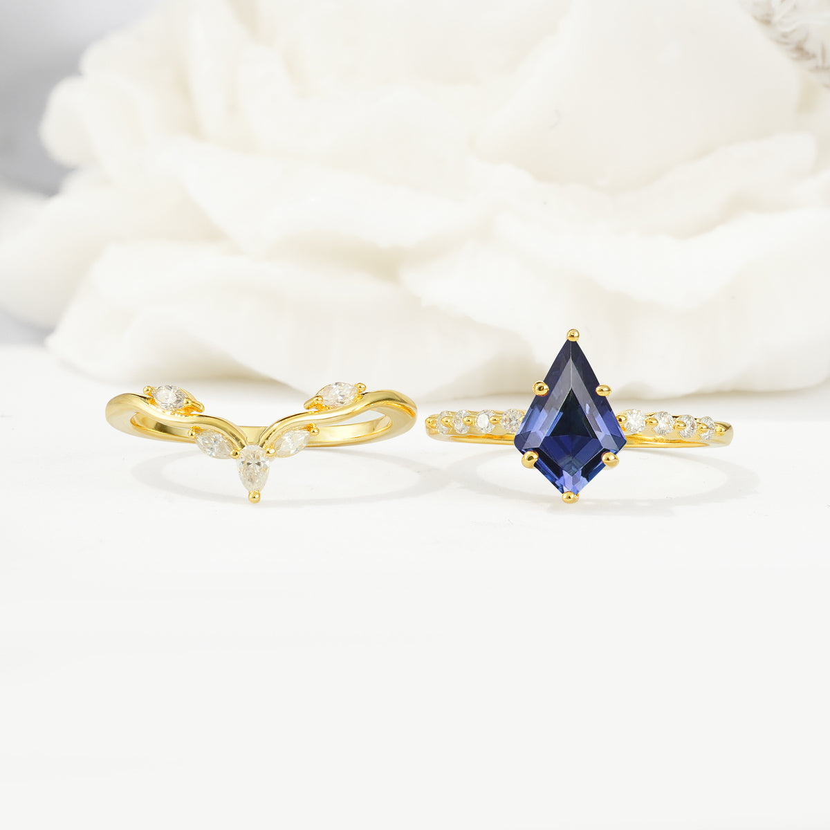 SR17094 Tanzanite Ring - White-Gold