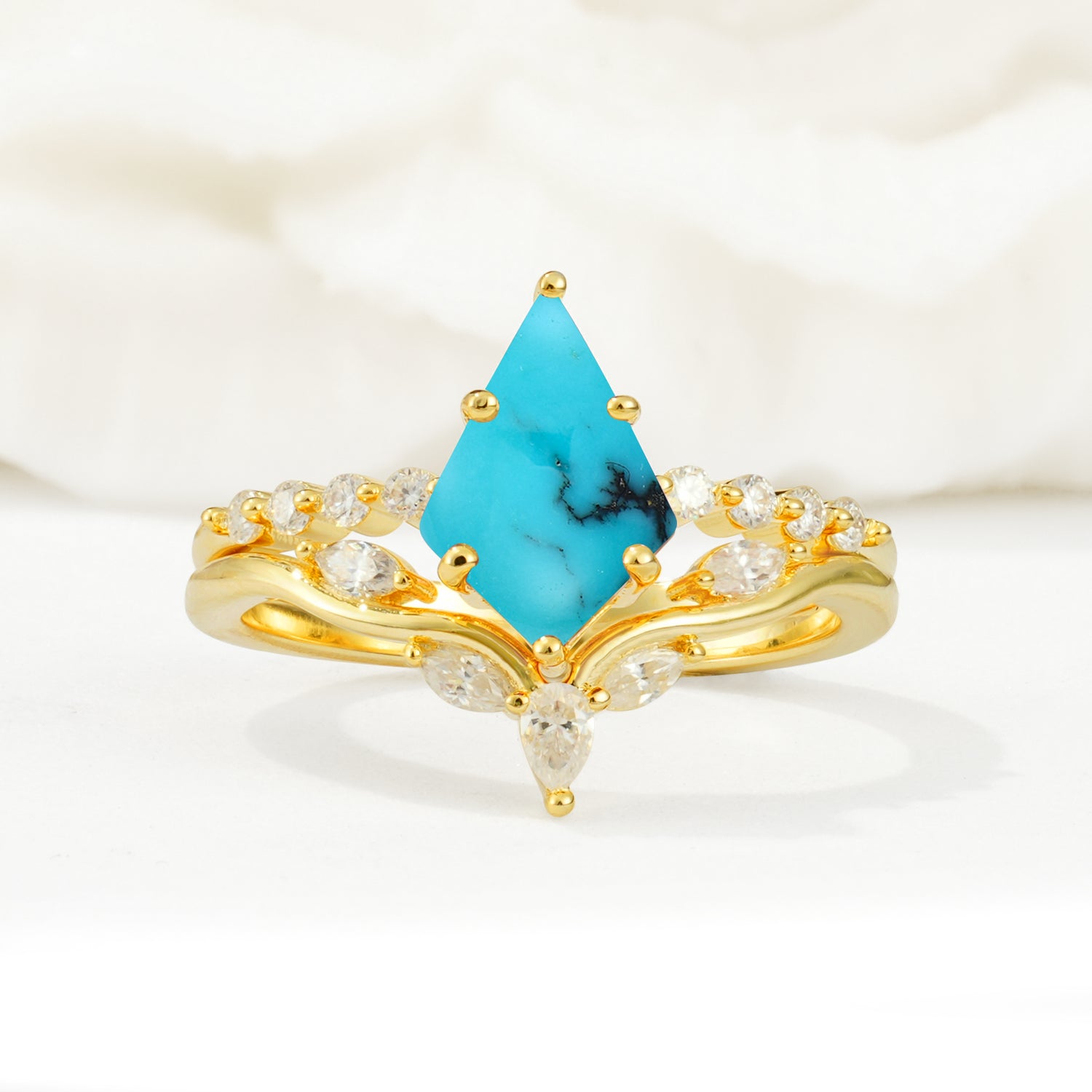 SR17094 Turquoise Ring - Yellow-Gold
