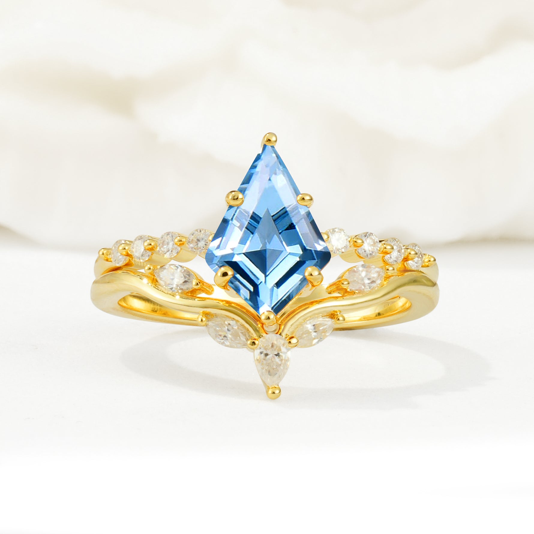 SR17094 Aquamarine Ring - Yellow-Gold