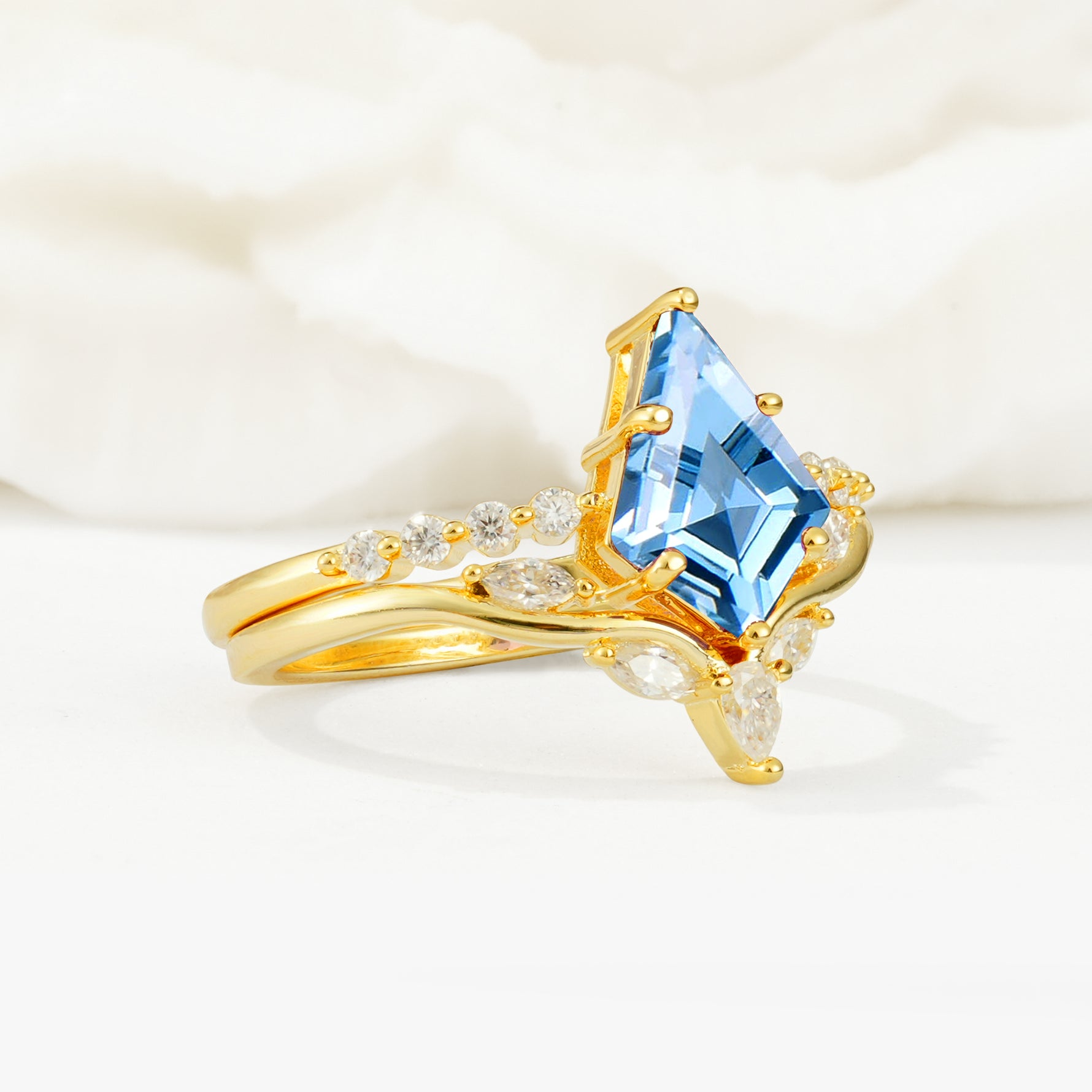 SR17094 Aquamarine Ring - Rose-Gold