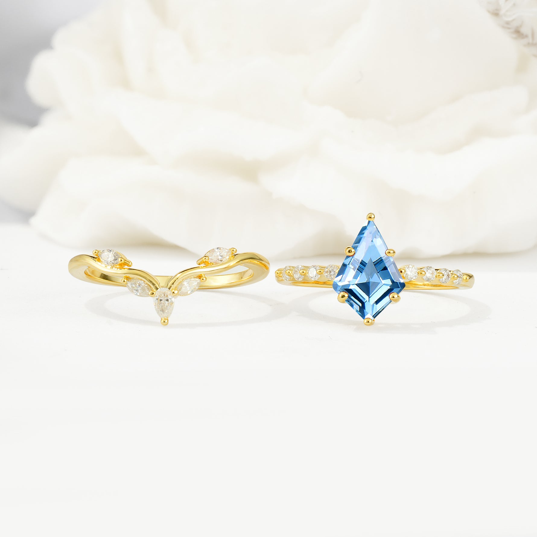 SR17094 Aquamarine Ring - White-Gold