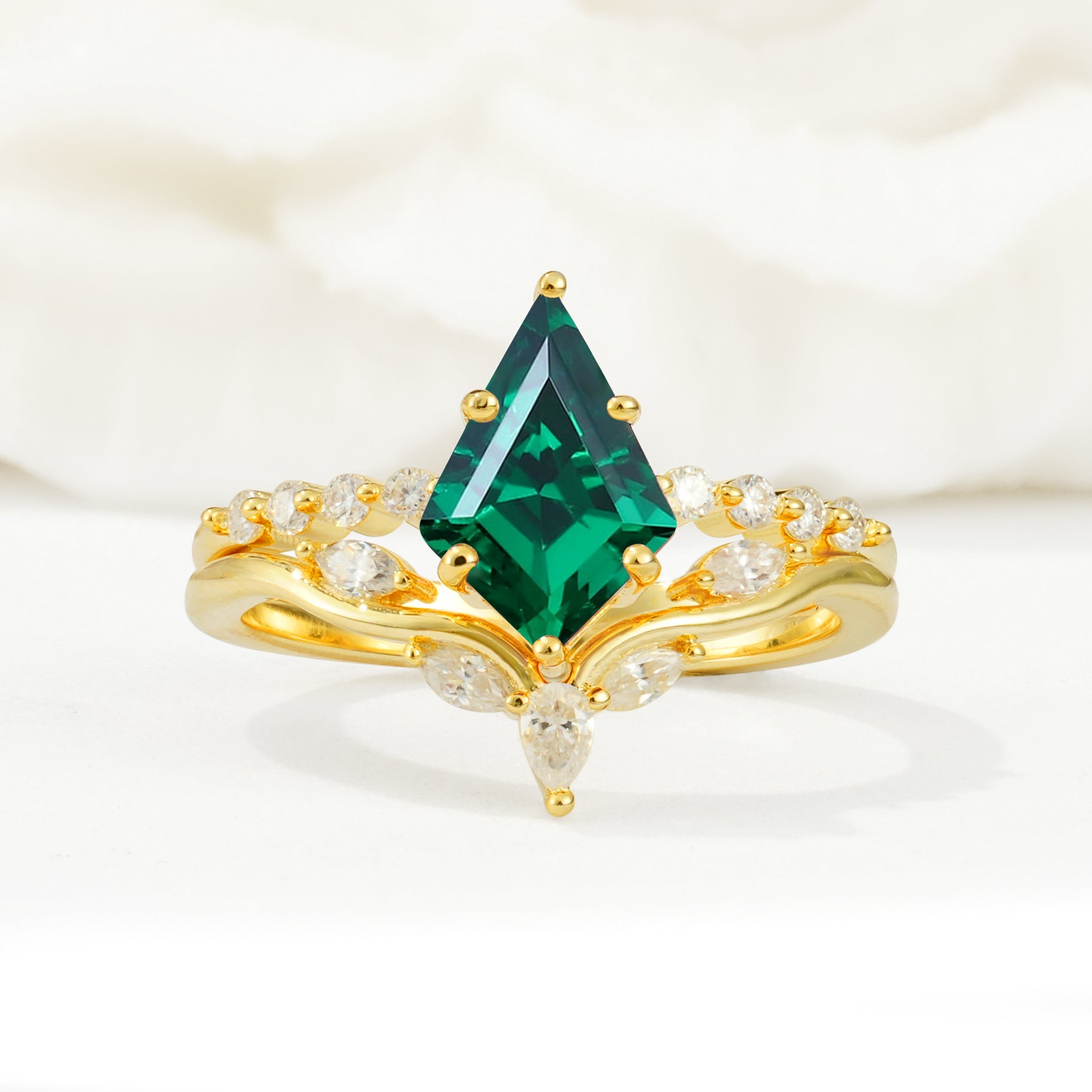 SR17094 Emerald Ring - Yellow-Gold