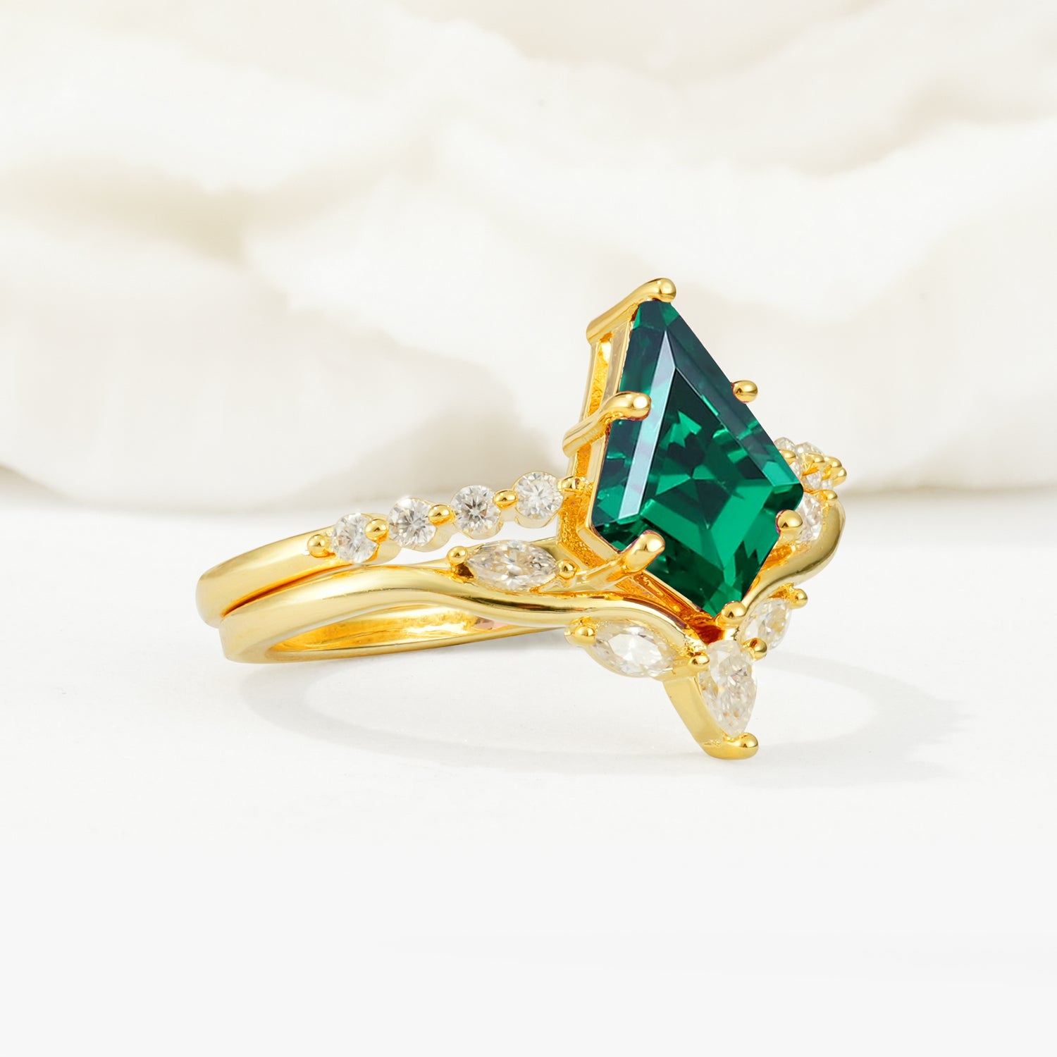 SR17094 Emerald Ring - Rose-Gold