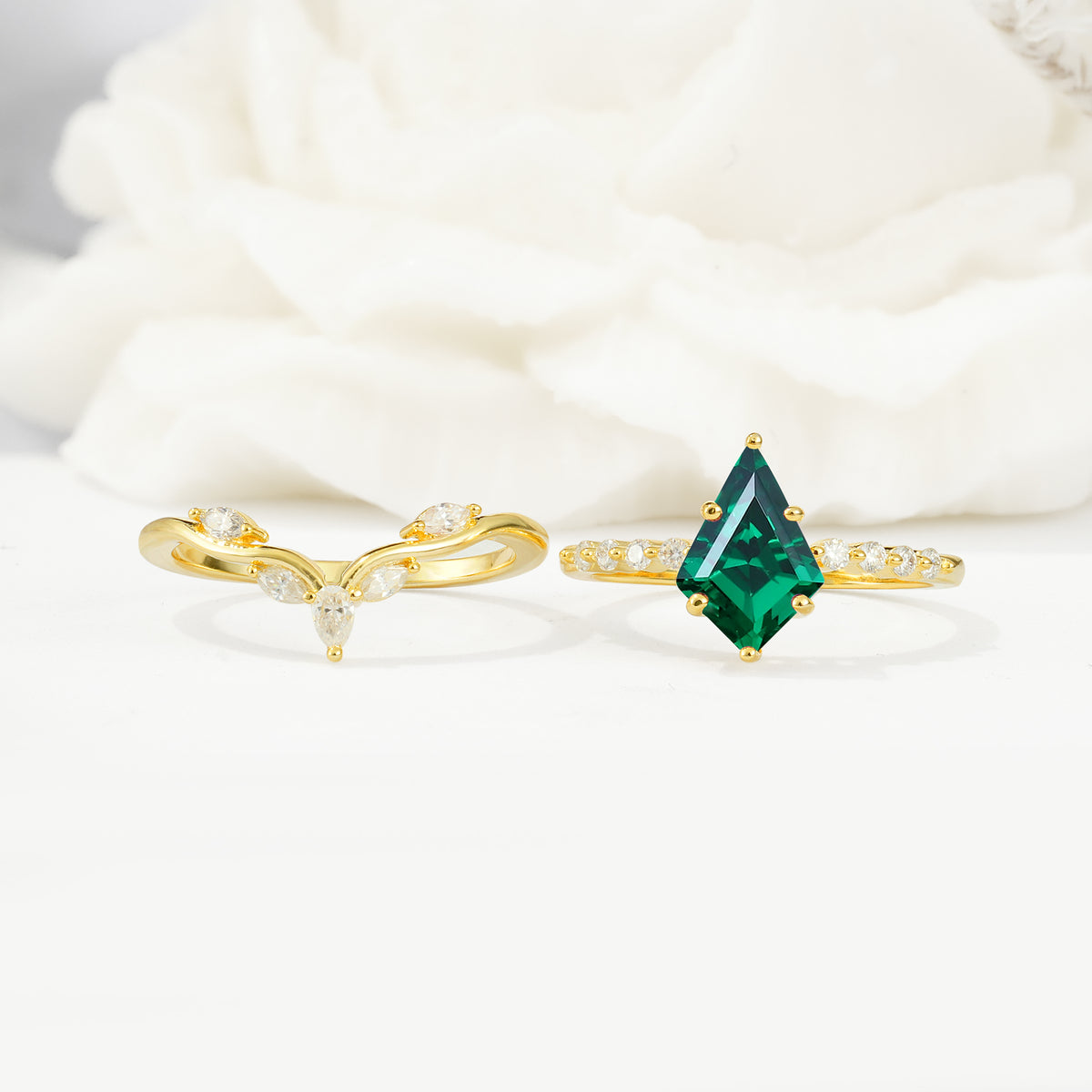 SR17094 Emerald Ring - White-Gold