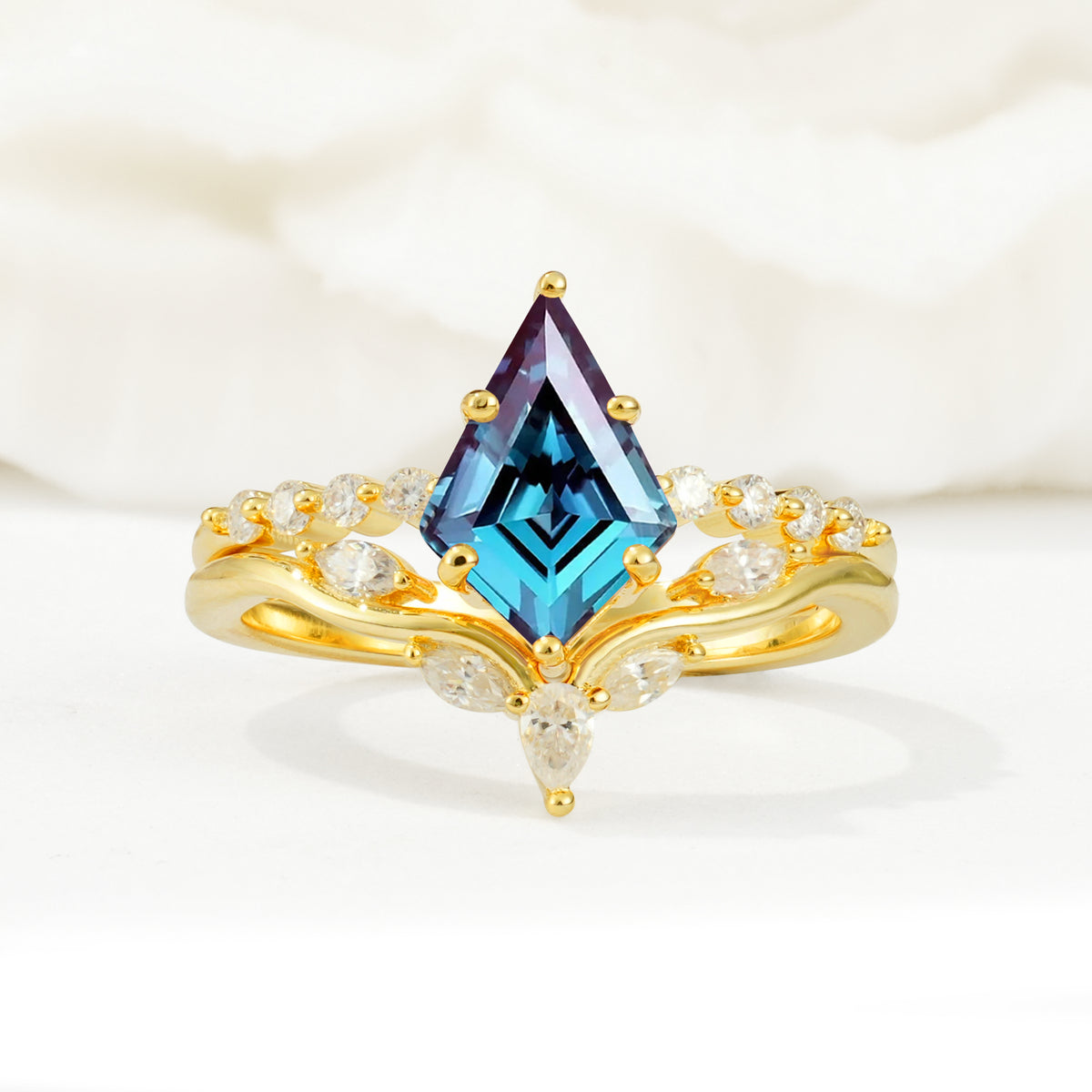 SR17094 Alexandrite Ring - Yellow-Gold