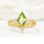 SR17094 Peridot Ring - Yellow-Gold