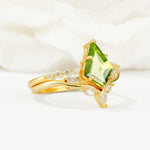 SR17094 Peridot Ring - Rose-Gold