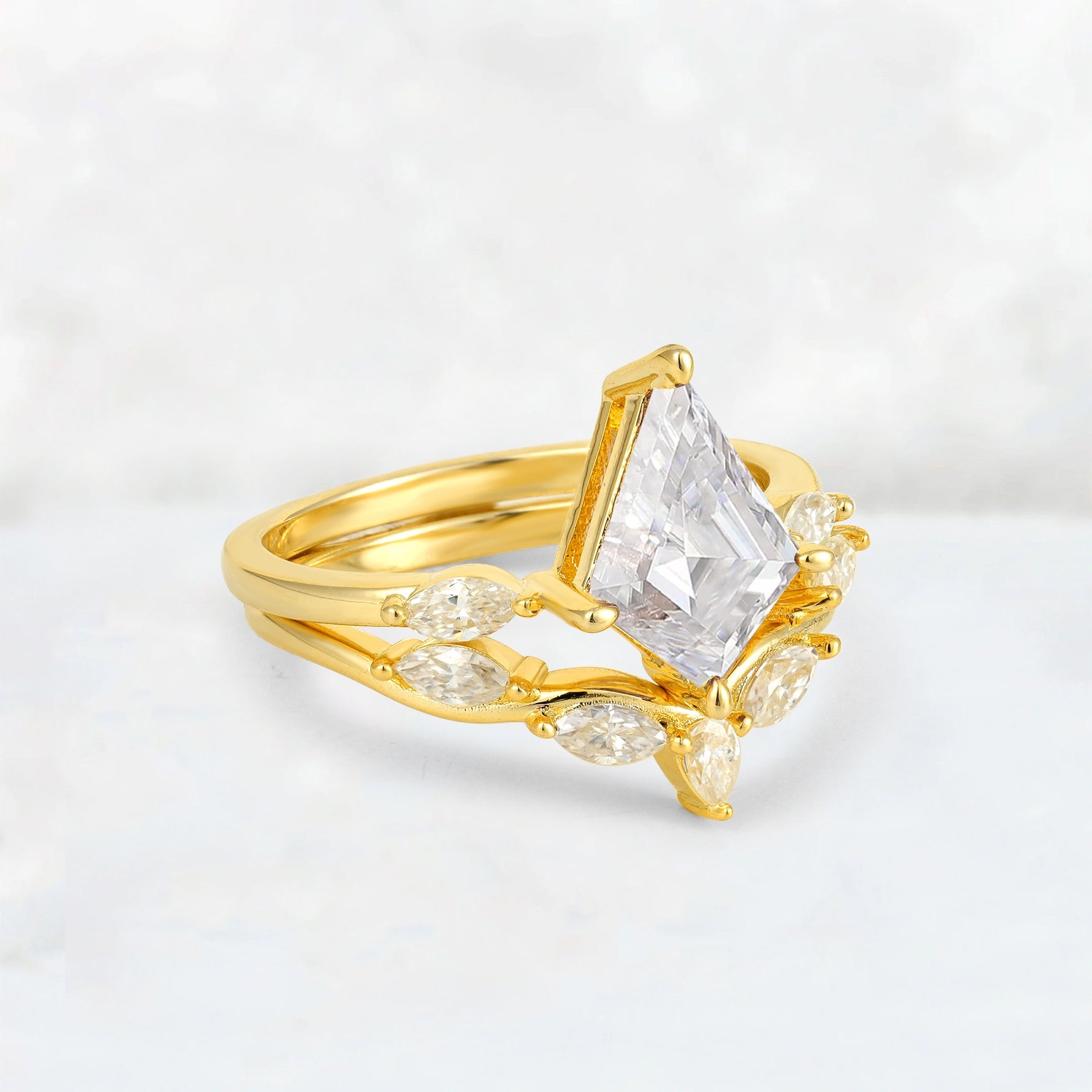 Kite Cut Moissanite Leaf Chevron Bridal Ring Set - Rose-Gold