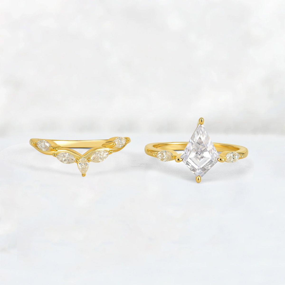 Kite Cut Moissanite Leaf Chevron Bridal Ring Set - White-Gold