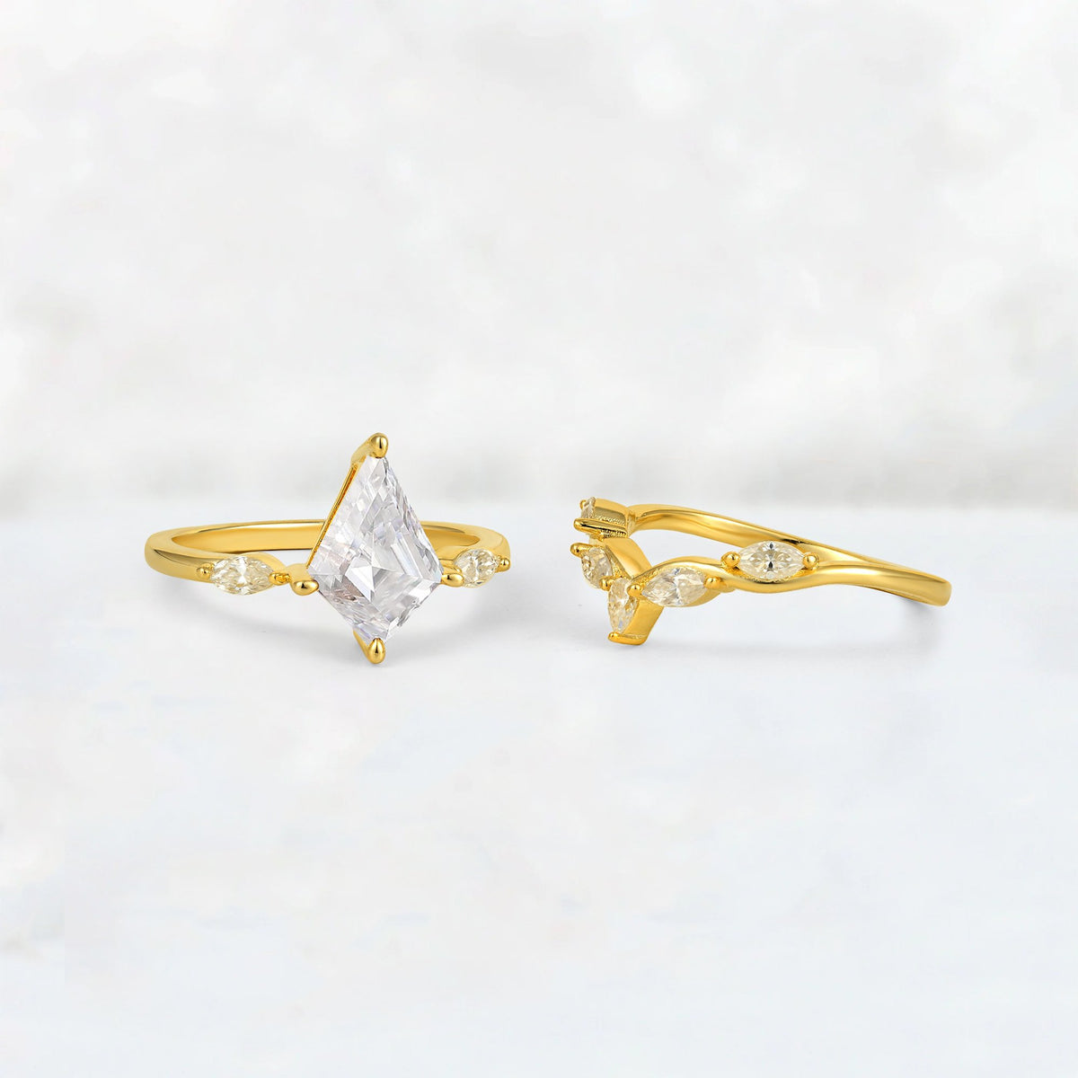 Kite Cut Moissanite Leaf Chevron Bridal Ring Set - Additional view