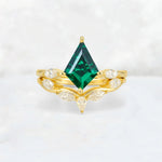 Kite Cut Emerald Leaf Chevron Bridal Ring Set - Yellow-Gold