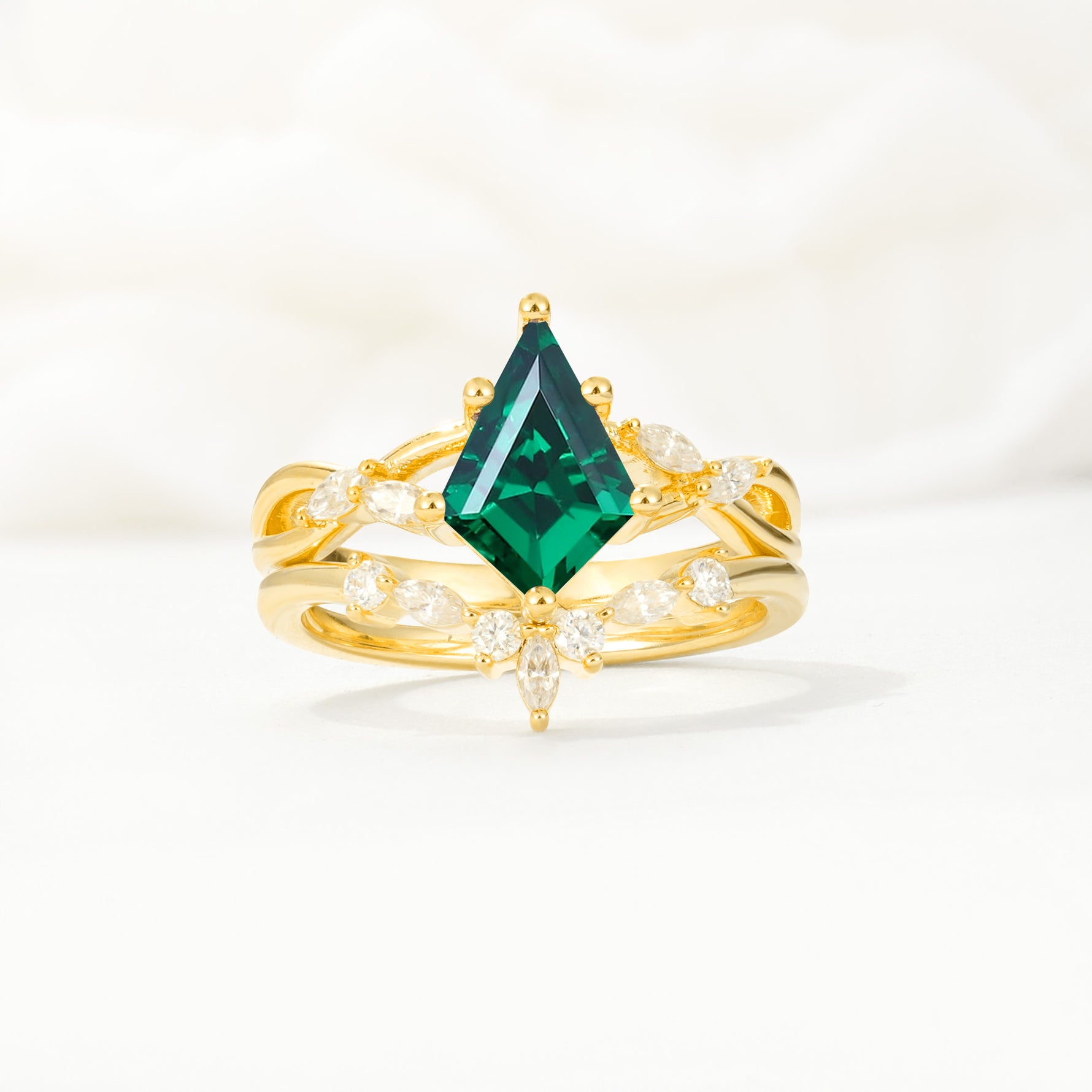 SR17097 Emerald Ring - Additional view