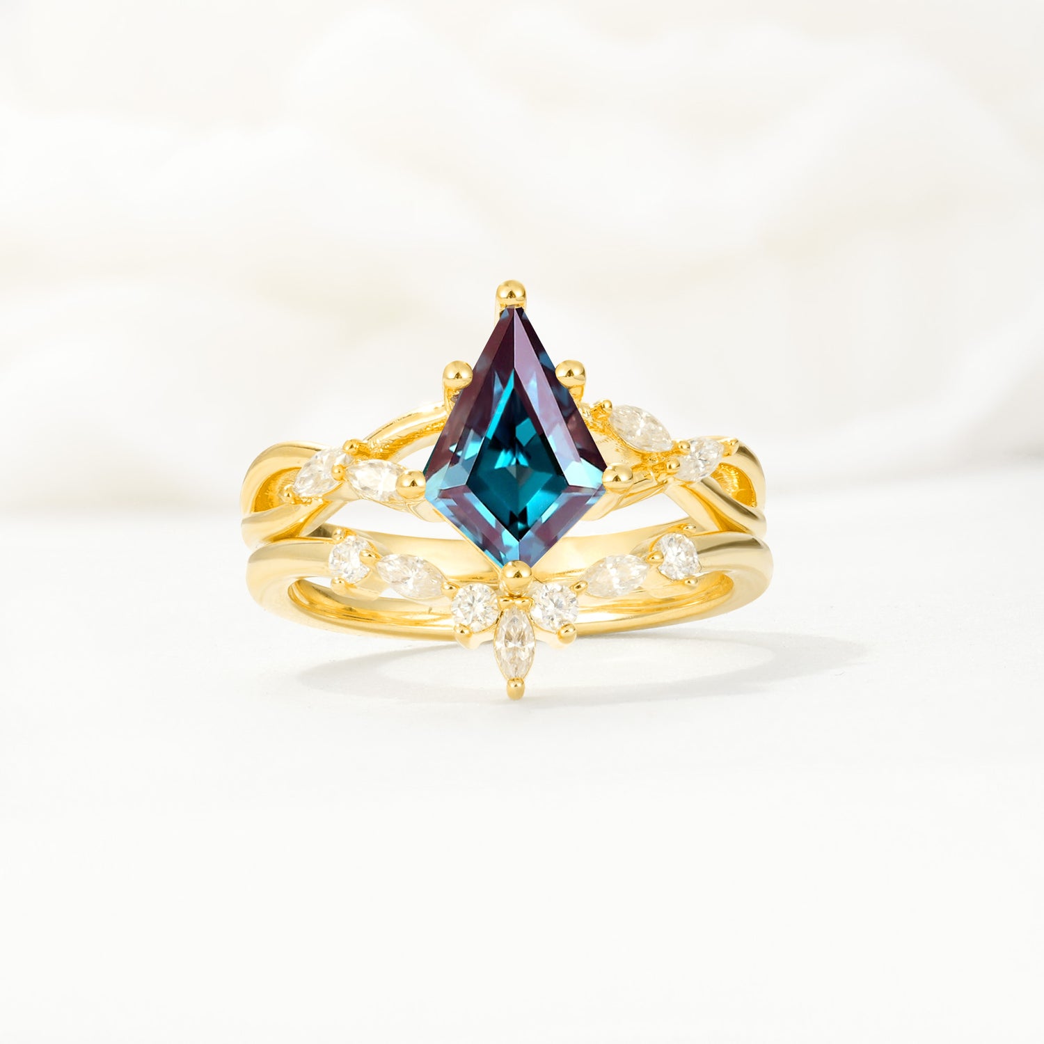 SR17097 Alexandrite Ring - Additional view