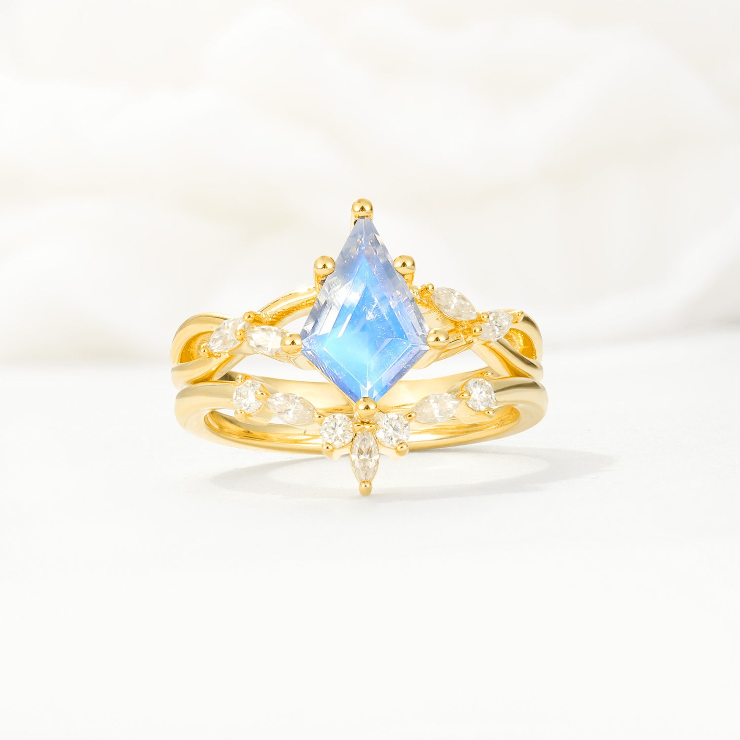 SR17097 Moonstone Ring - Additional view