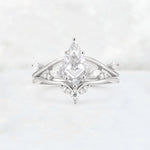 Kite Cut Moissanite Leaf Chevron Engagement Ring Set - Additional view