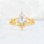Kite Cut Moissanite Leaf Chevron Engagement Ring Set - Additional view