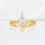 Kite Cut Moissanite Baguette Chevron Bridal Ring Set - Yellow-Gold