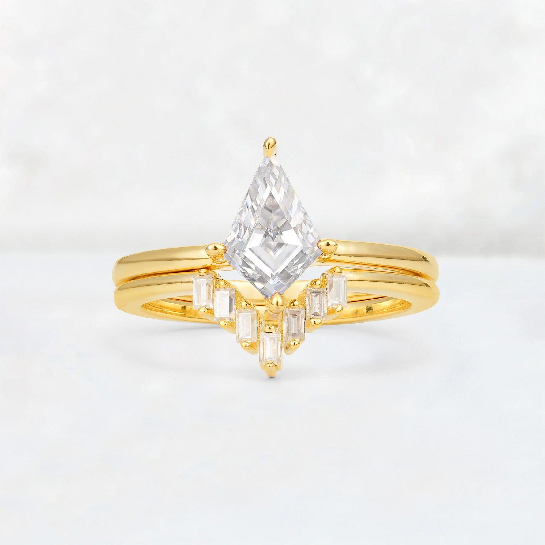 Kite Cut Moissanite Baguette Chevron Bridal Ring Set - Yellow-Gold