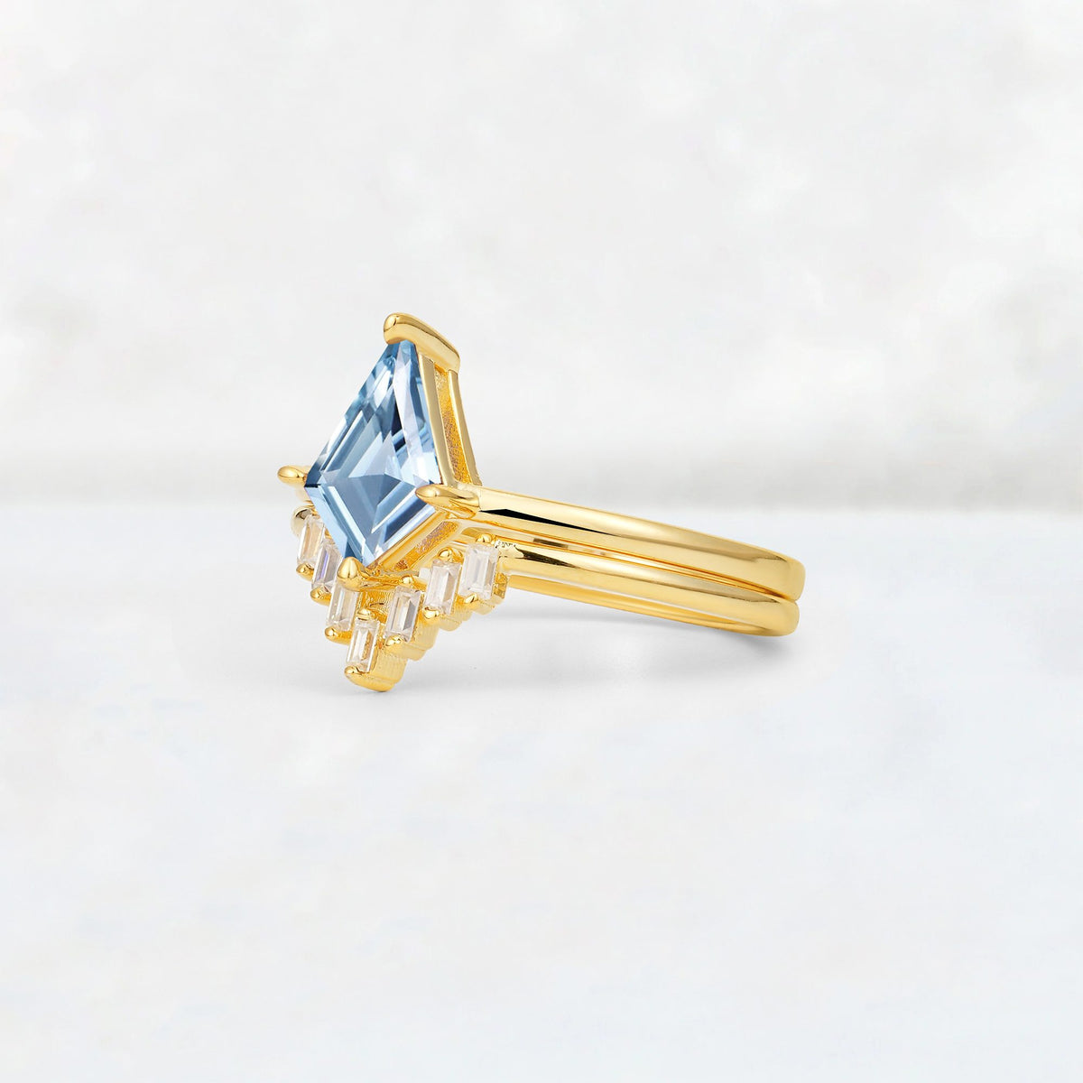 Kite Cut Aquamarine Baguette Chevron Bridal Ring Set - Rose-Gold