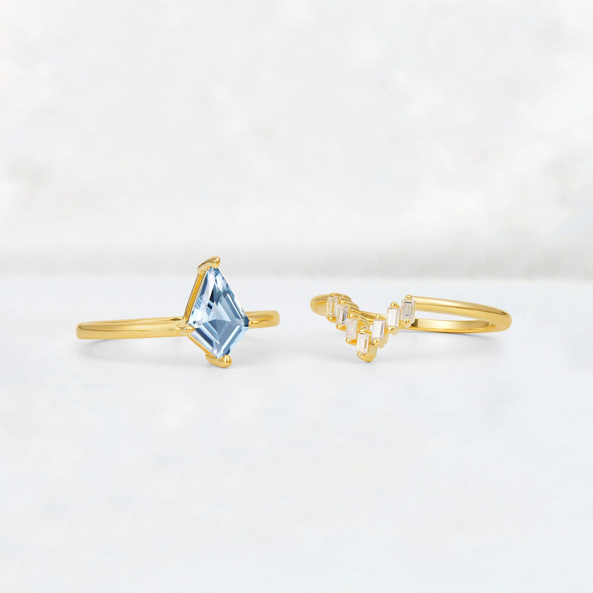 Kite Cut Aquamarine Baguette Chevron Bridal Ring Set - Additional view