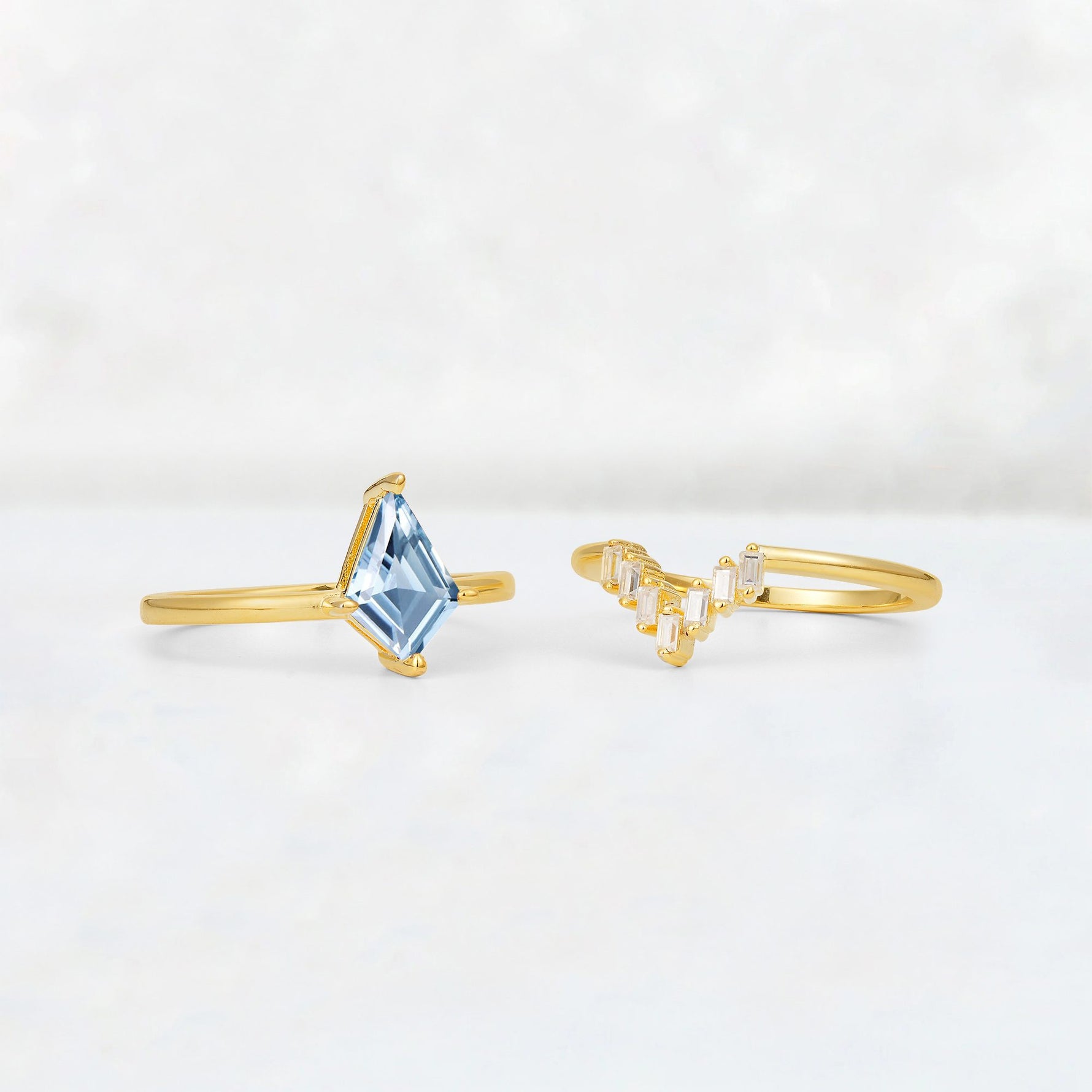 Kite Cut Aquamarine Baguette Chevron Bridal Ring Set - Additional view