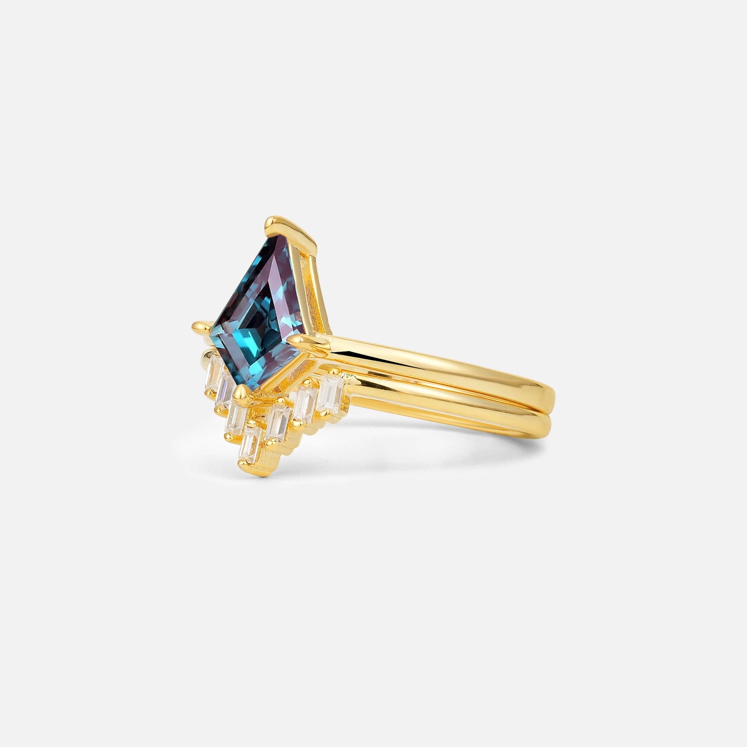 Kite Cut Alexandrite Baguette Chevron Bridal Ring Set - Rose-Gold