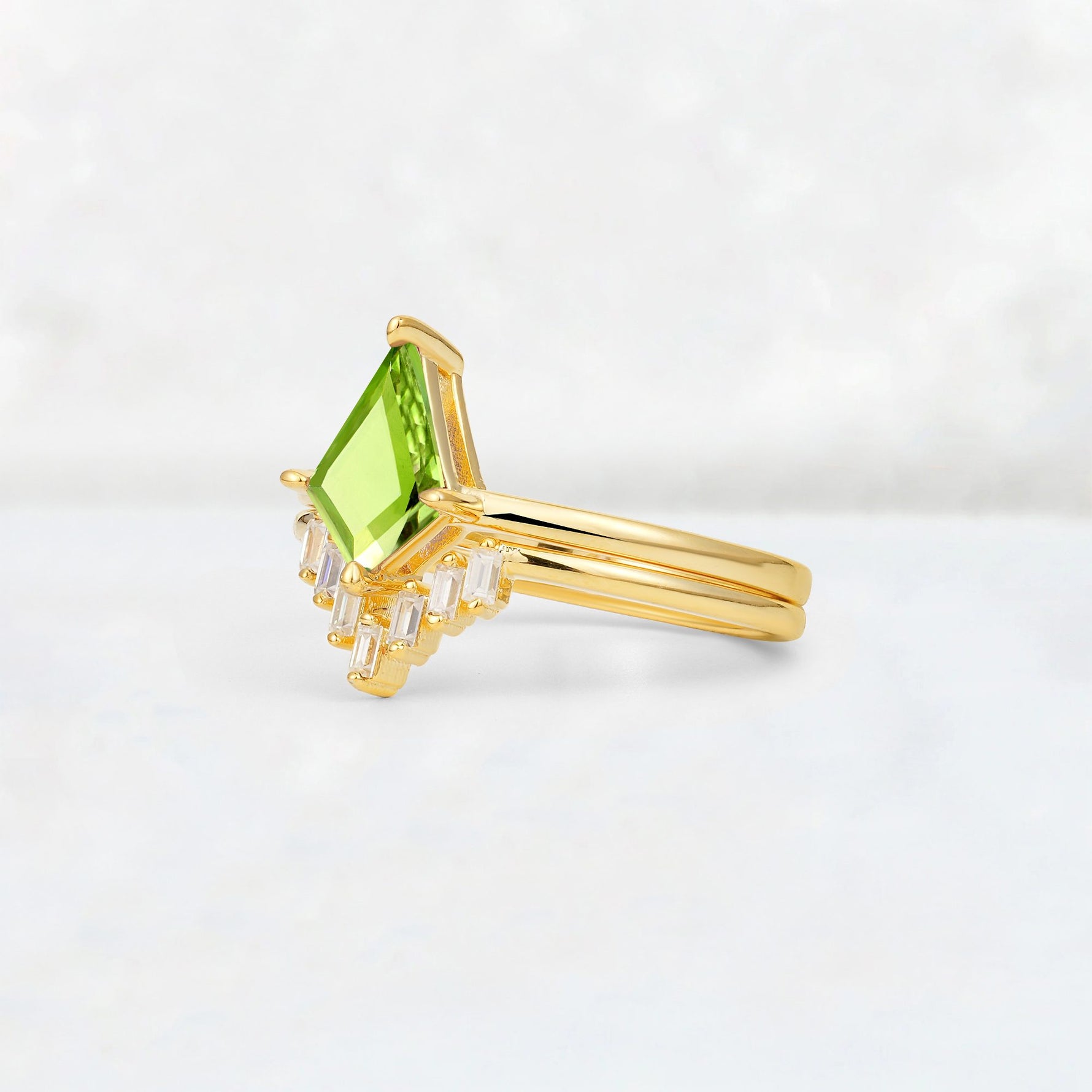 Kite Cut Peridot Baguette Chevron Bridal Ring Set - Rose-Gold