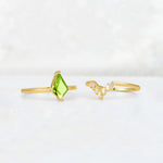 Kite Cut Peridot Baguette Chevron Bridal Ring Set - Additional view