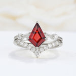 SR17101 Garnet Ring - Additional view