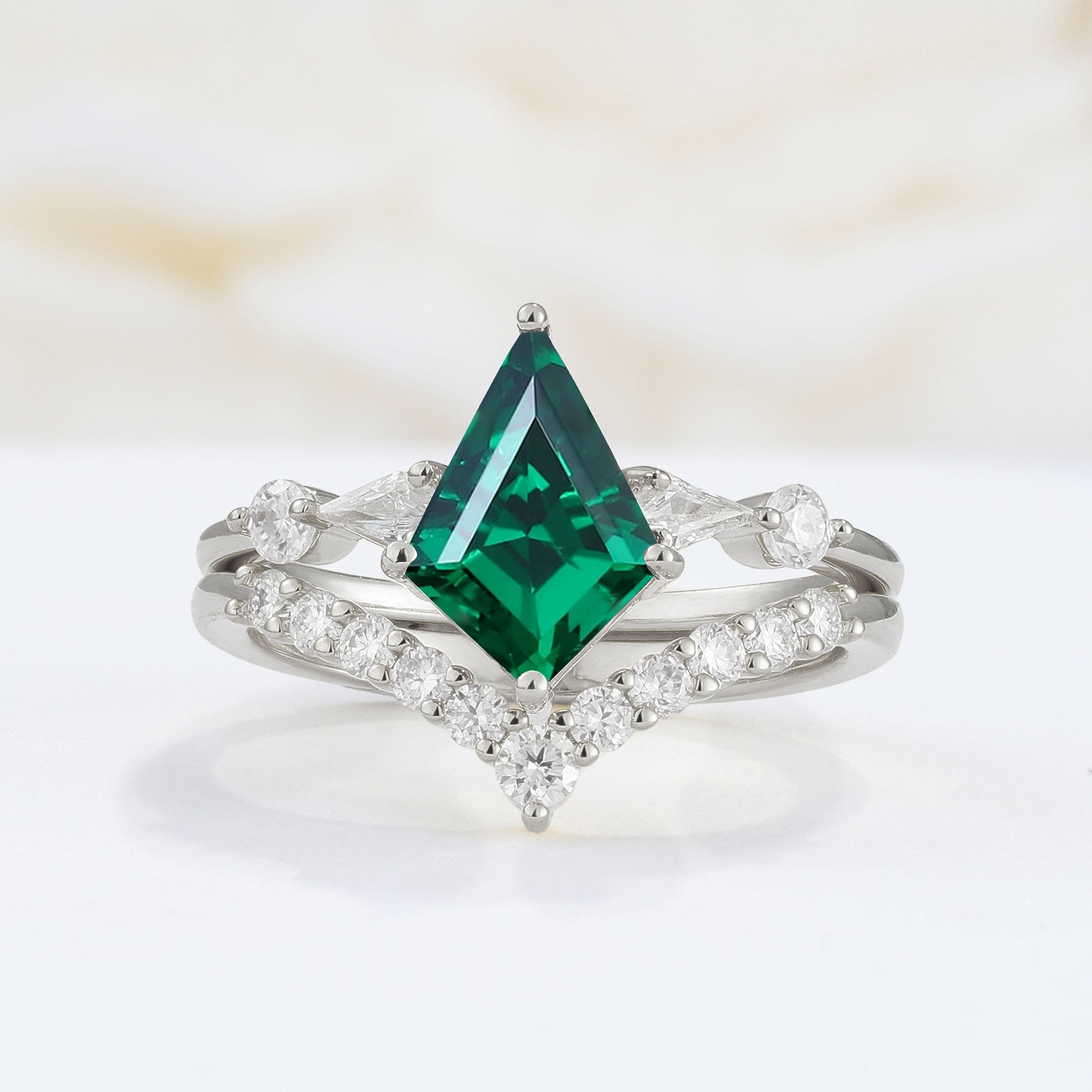 SR17101 Emerald Ring - Additional view