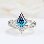 SR17101 Alexandrite Ring - Additional view