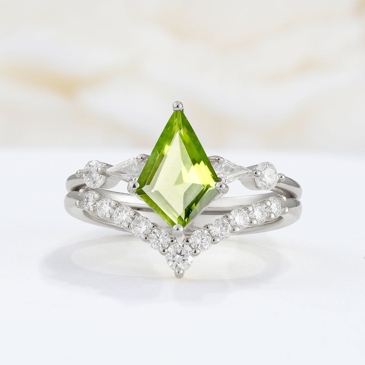 SR17101 Peridot Ring - Additional view