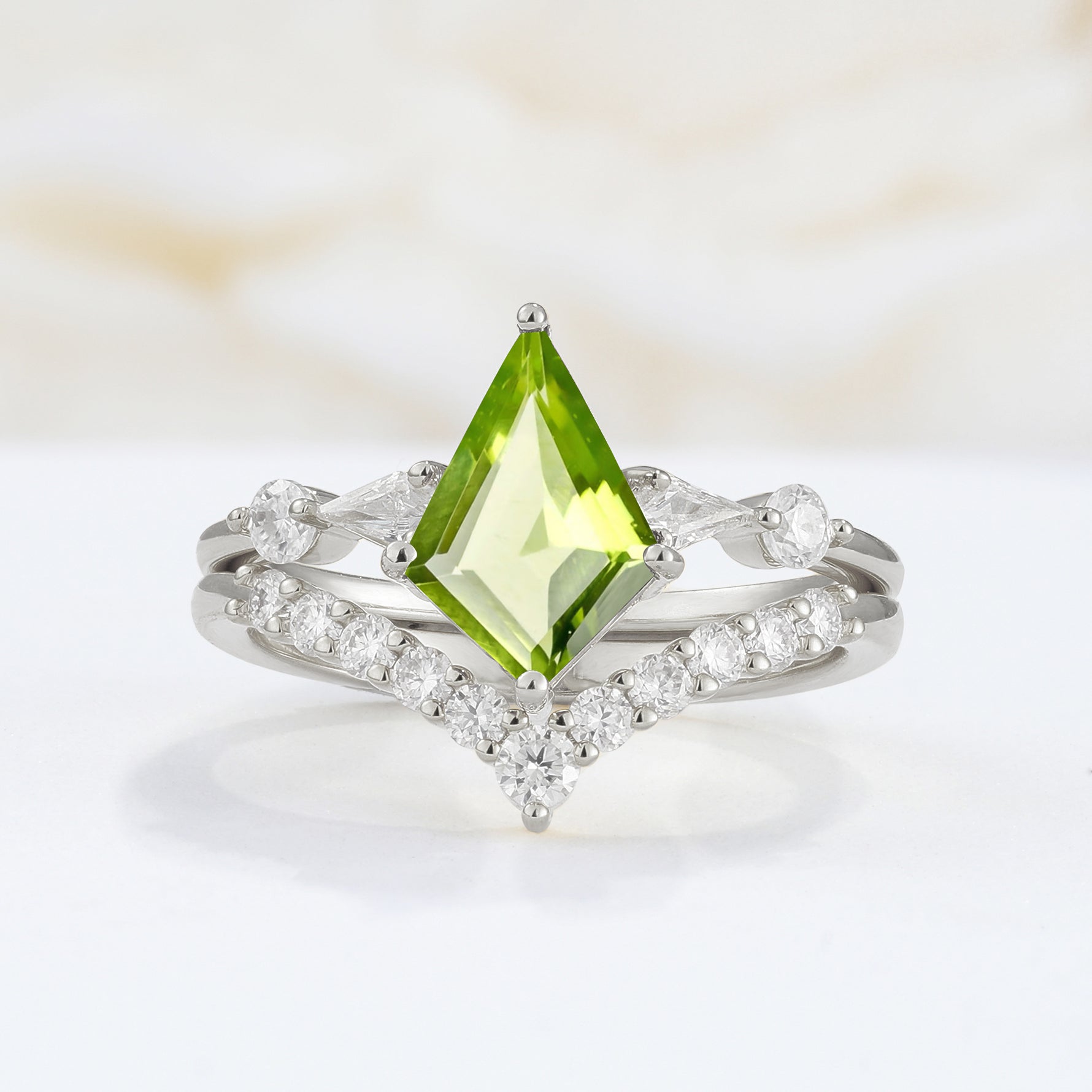 SR17101 Peridot Ring - Additional view