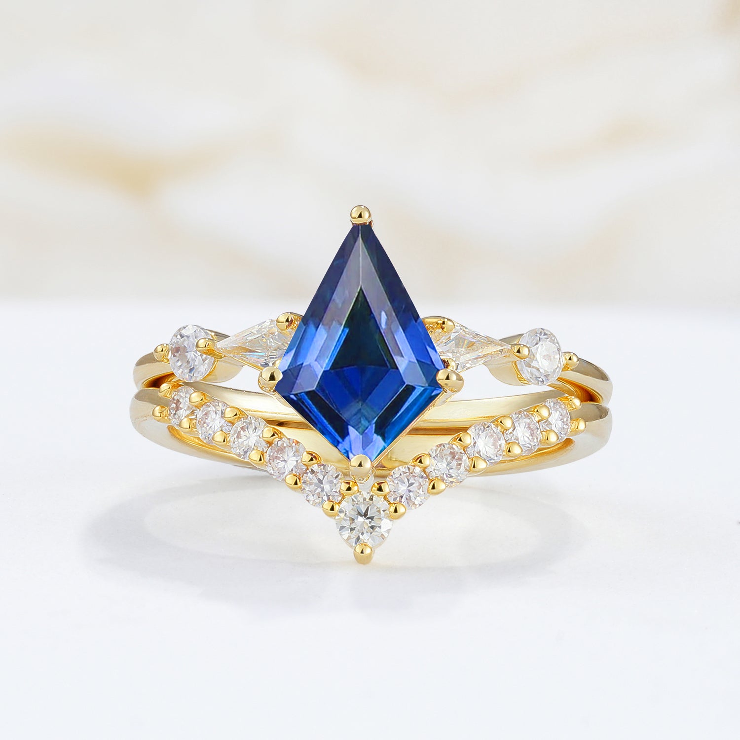 SR17101 Sapphire Ring - Yellow-Gold