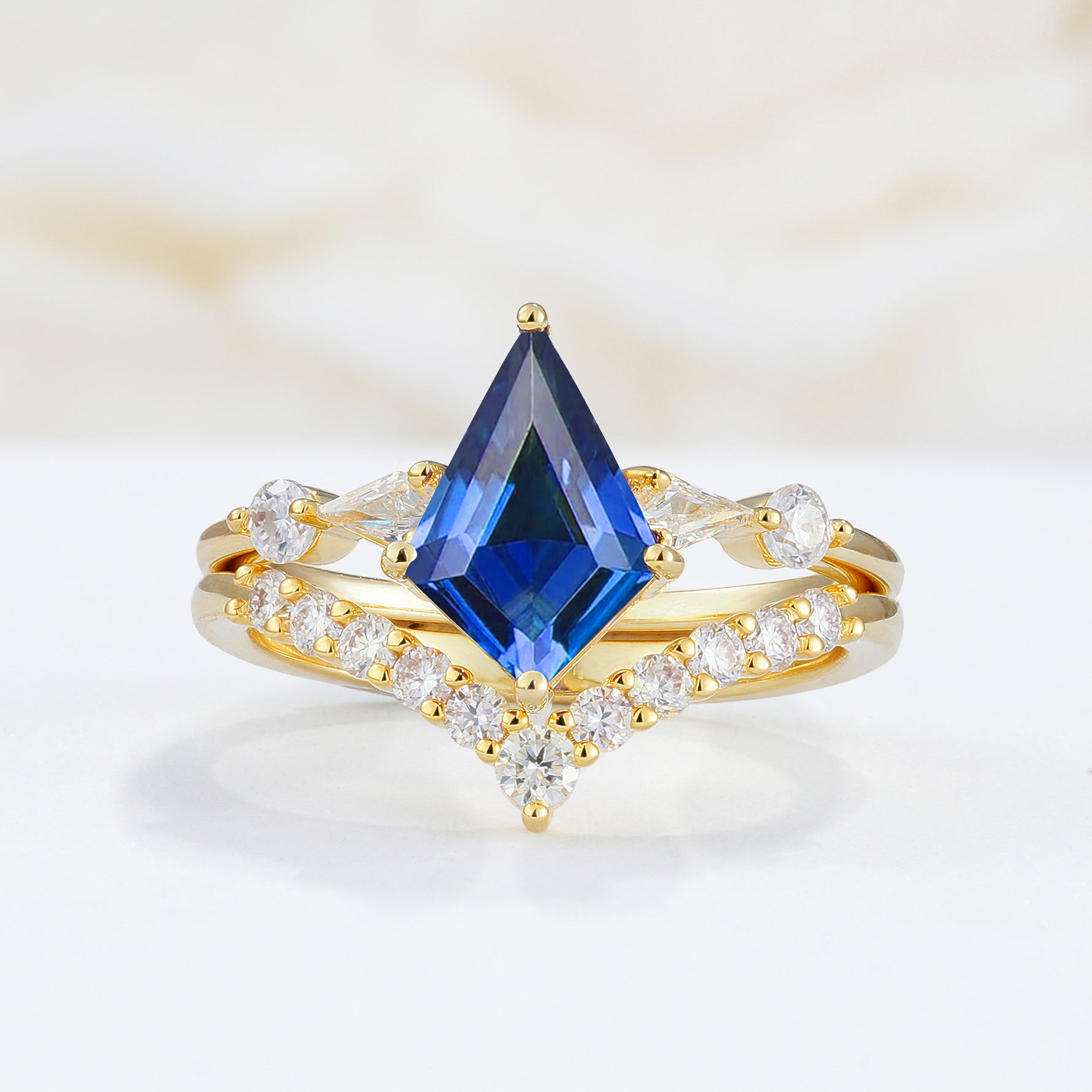 SR17101 Sapphire Ring - Yellow-Gold
