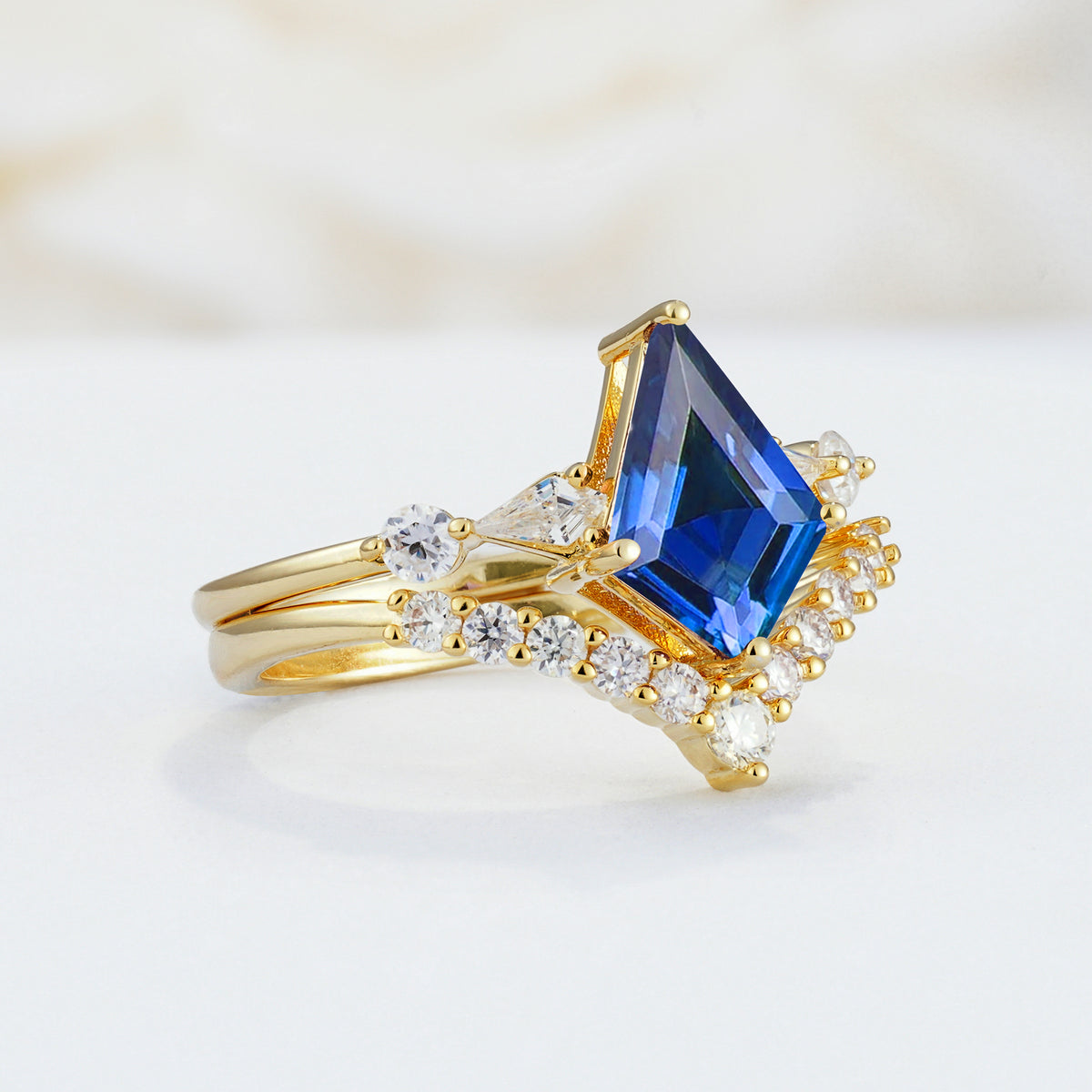 SR17101 Sapphire Ring - White-Gold