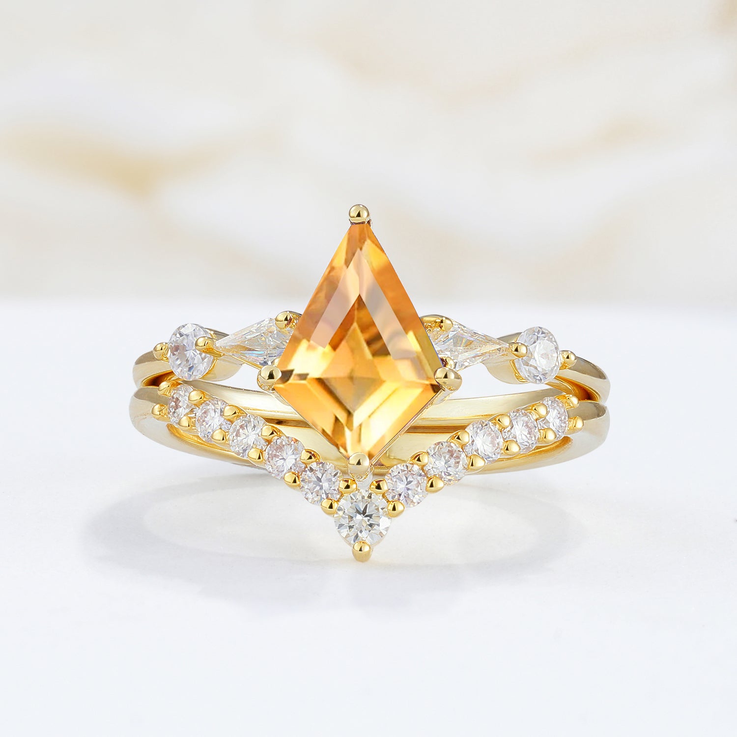 SR17101 Citrine Ring - Yellow-Gold