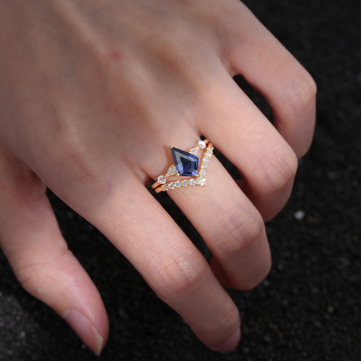 SR17101 Tanzanite Ring - Additional view