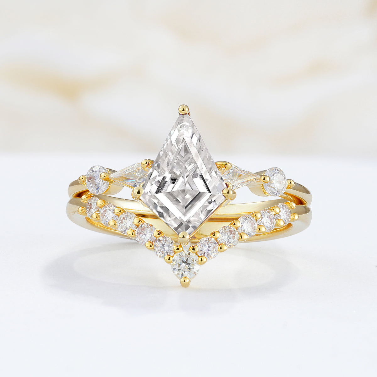 SR17101 Lab Diamond Ring - Yellow-Gold