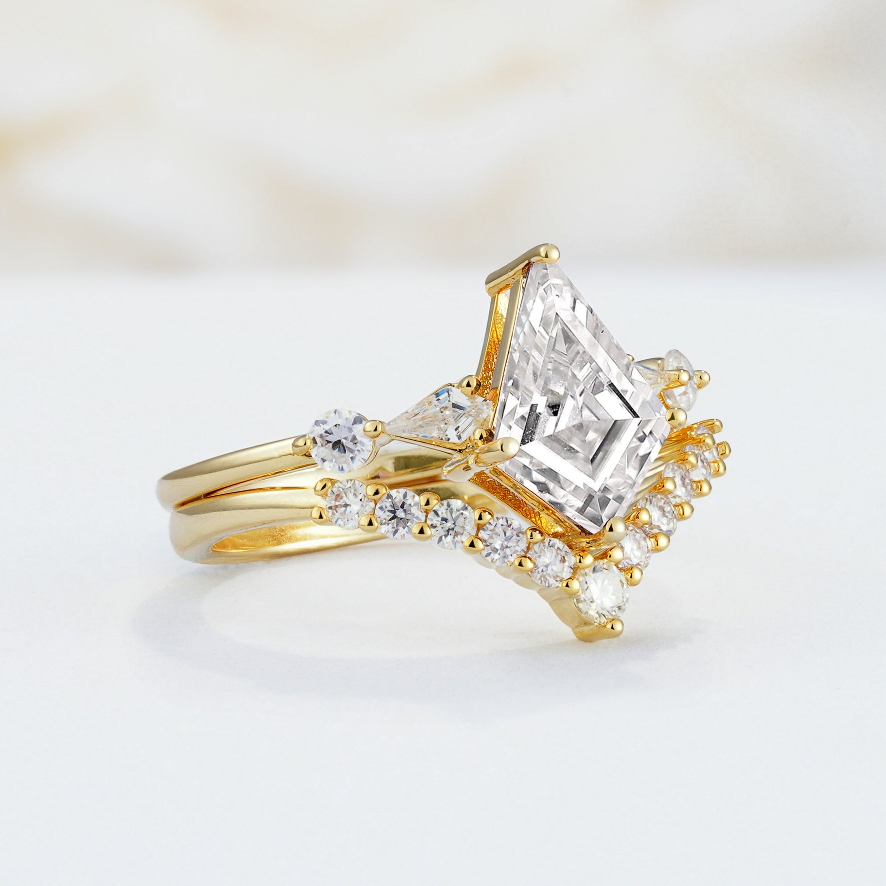 SR17101 Lab Diamond Ring - White-Gold