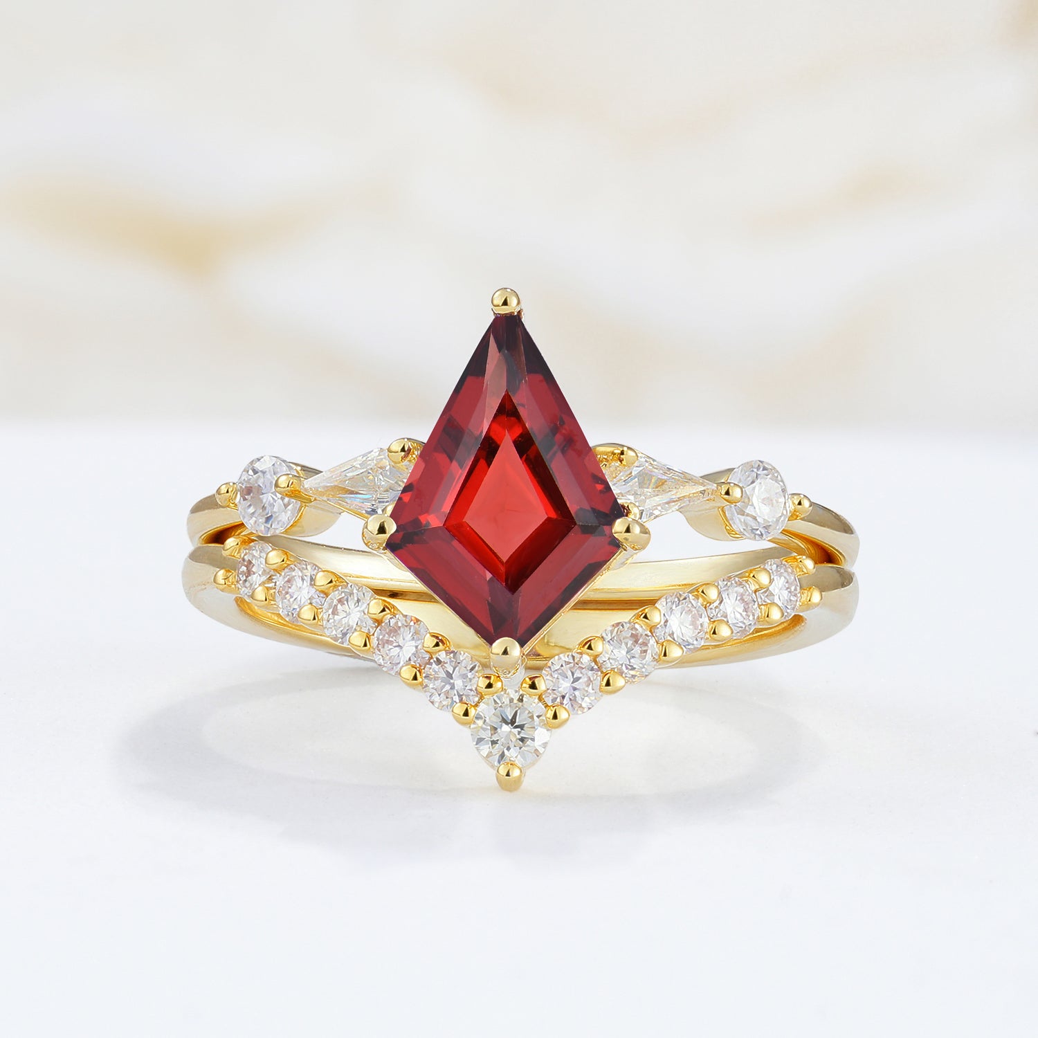 SR17101 Garnet Ring - Yellow-Gold