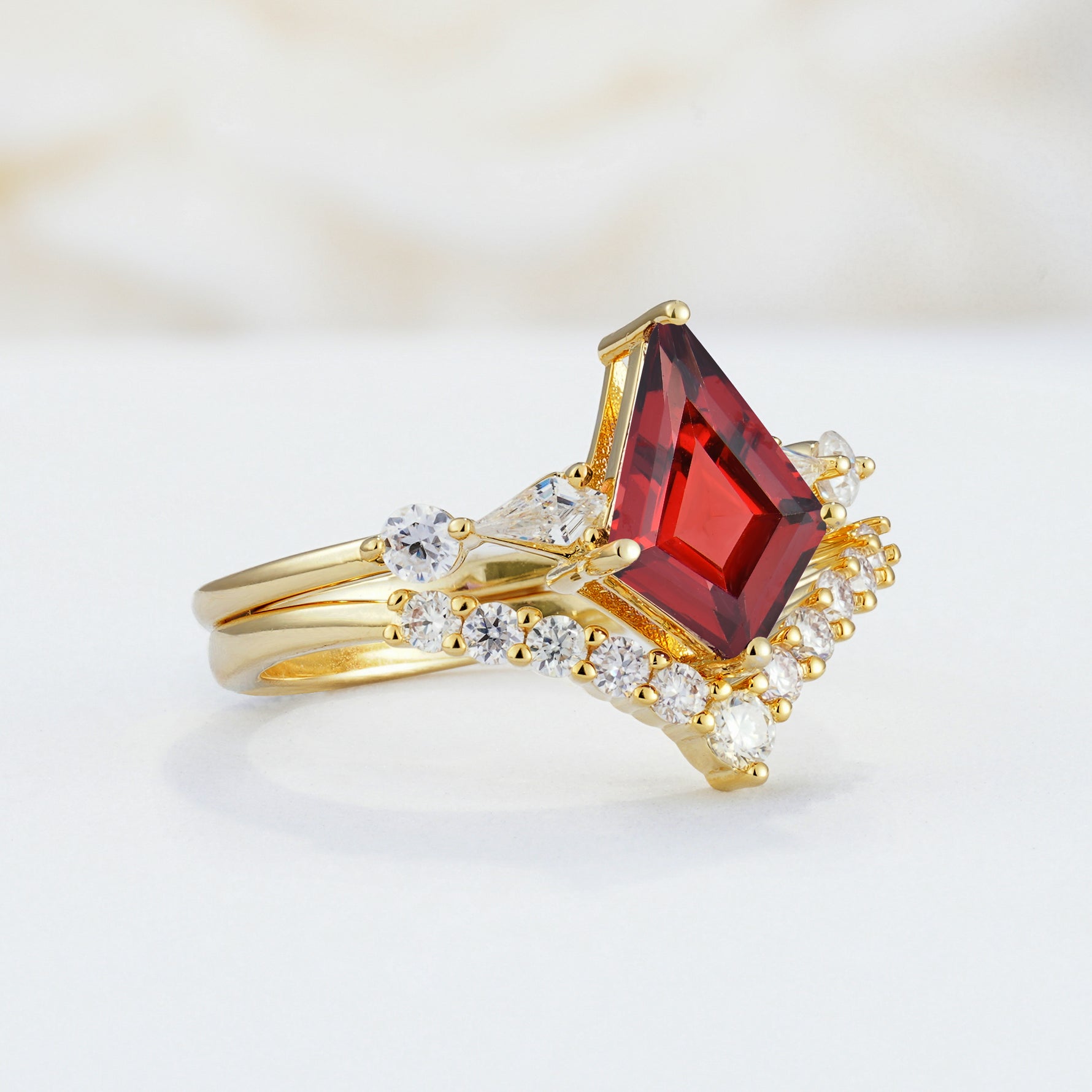 SR17101 Garnet Ring - White-Gold
