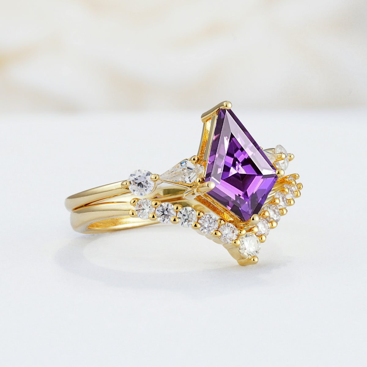 SR17101 Amethyst Ring - White-Gold