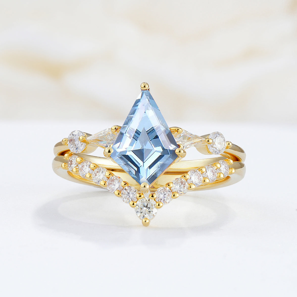 SR17101 Aquamarine Ring - Yellow-Gold