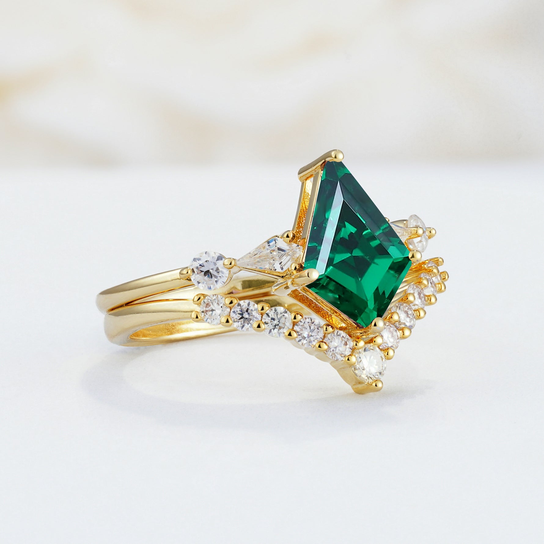 SR17101 Emerald Ring - White-Gold
